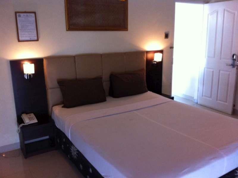 Hotel Gemilang Bandung Exterior photo